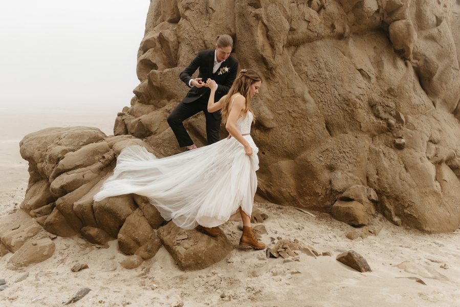 Lesbian elopement on the Oregon Coast