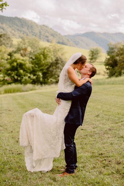 Asheville Elopement Photographer