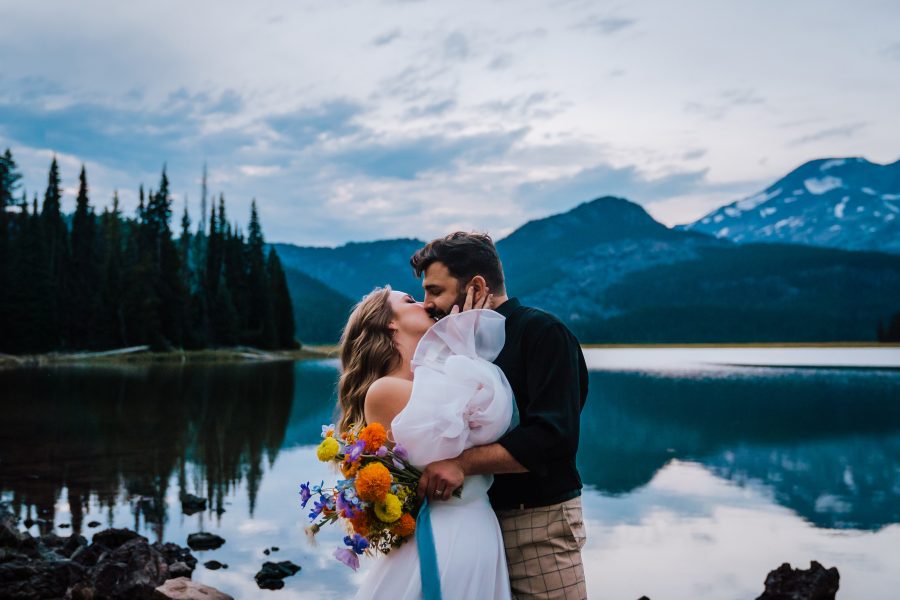 Bend Oregon Lakeside Elopement by Myrtle Creative Co.