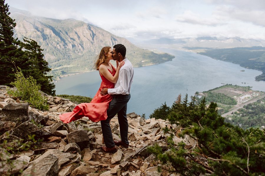 Columbia River Gorge sunrise elopement
