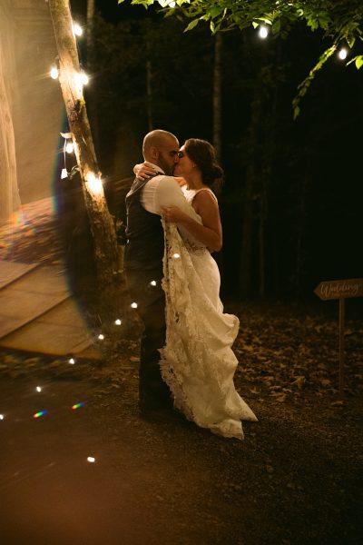 Intimate Wedding at Treehouse at the Junebug Retroresort