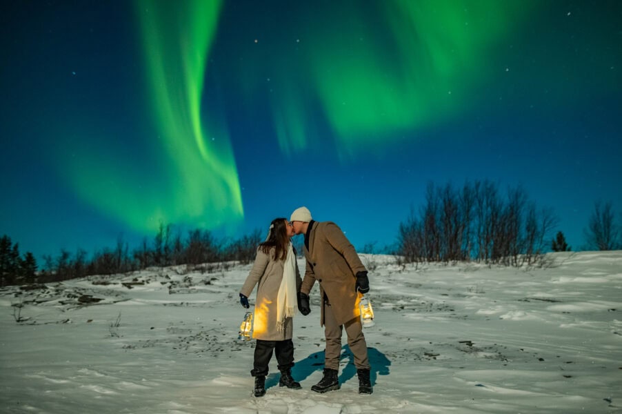 Northern lights proposal engagement photo session in Alta Norway