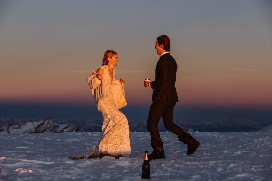 sunset-elopement-malovephotography