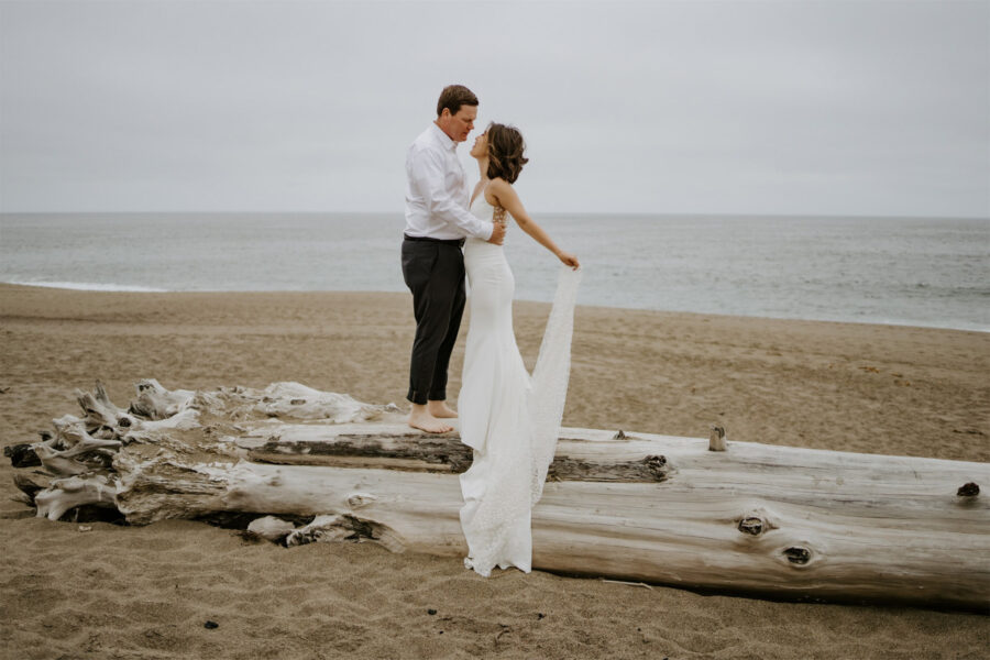 point reyes elopement on the beach