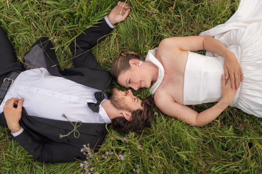 Oregon Elopement Photographer