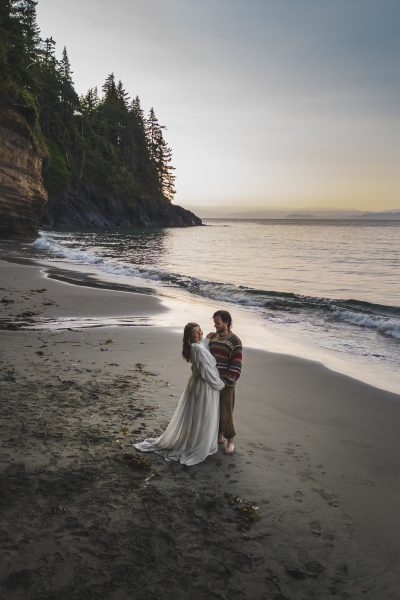 Couple eloping on a beach in Tofino