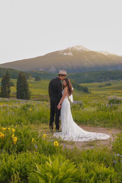 Beautiful colorful elopement in crested butte colorado