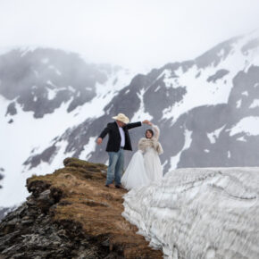 Helicopter Elopement to Alaska’s Glaciers & Mountain Peaks